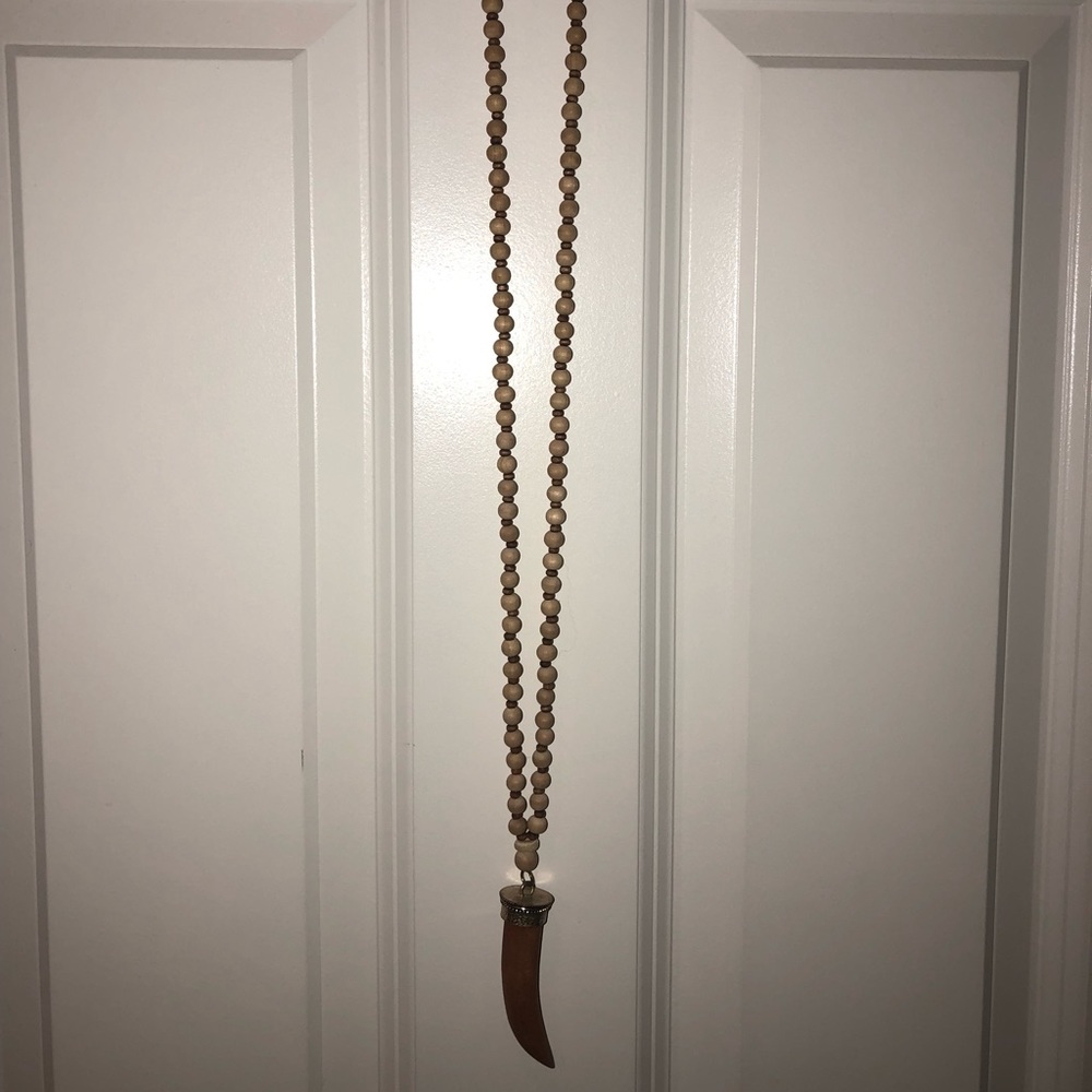 horn/tooth beaded necklace